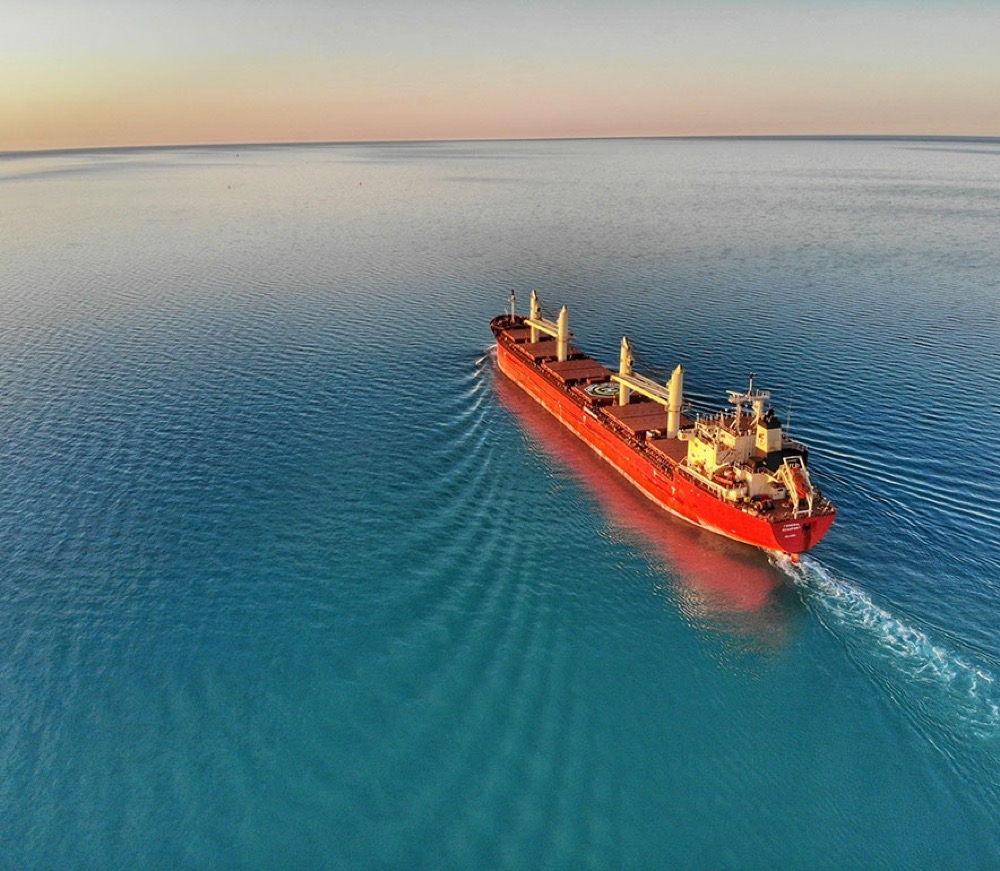 Geared bulk carrier under way, seen from above